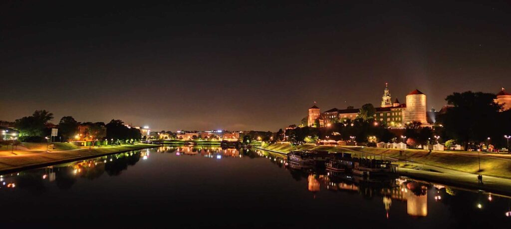 krakow at night